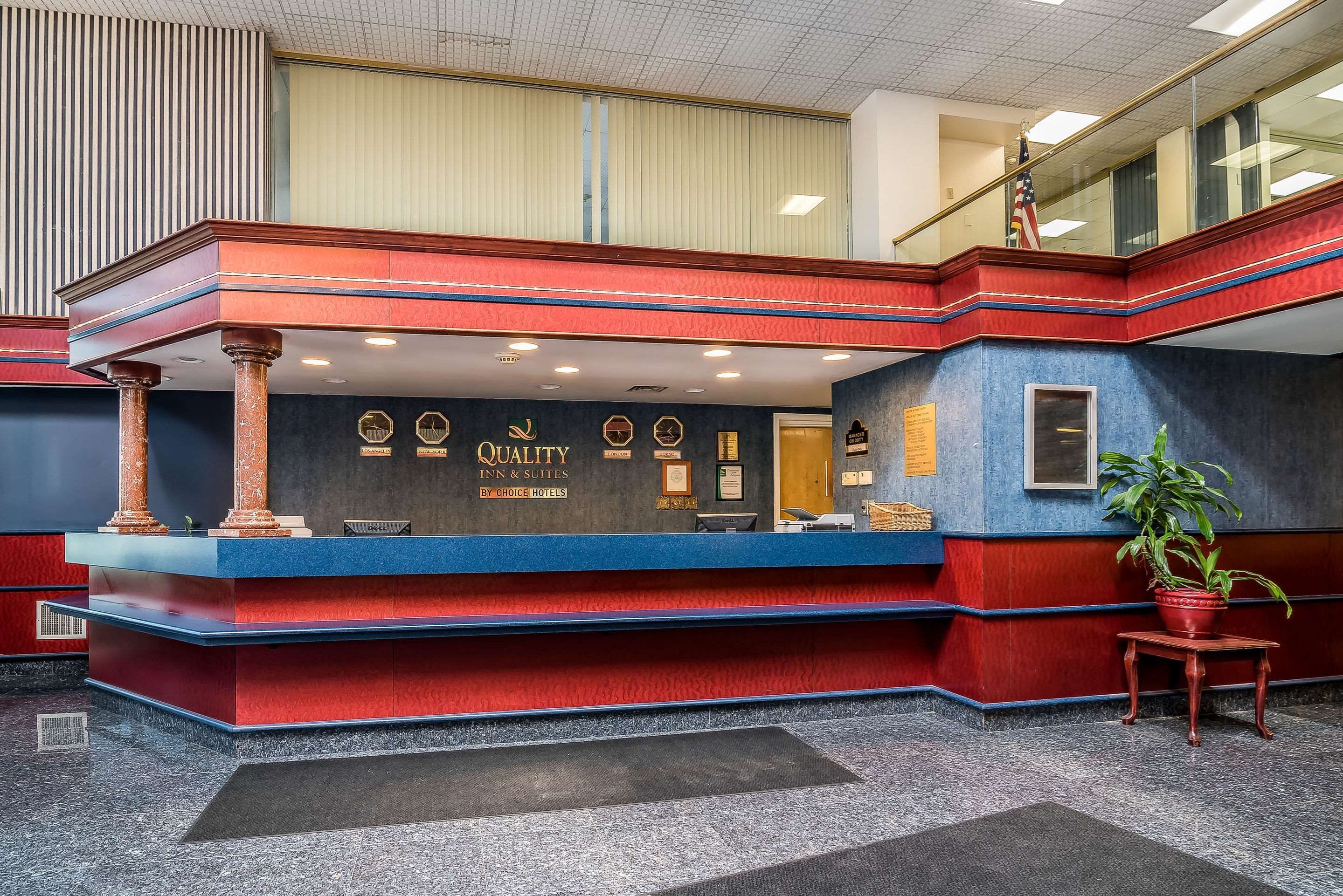 Receptionist