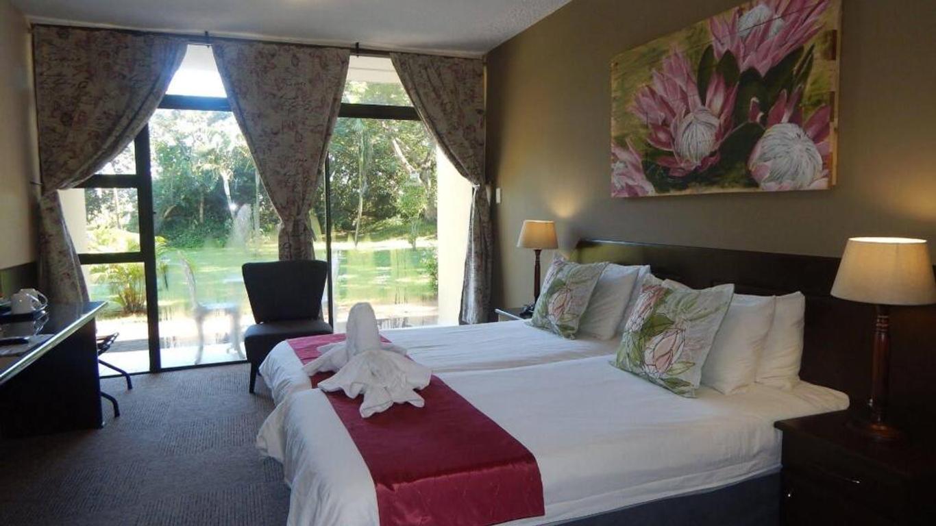 Elephant Lake Hotel