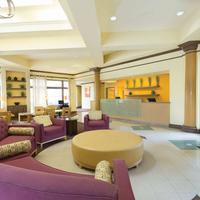 La Quinta Inn & Suites by Wyndham Raleigh/Durham Southpoint