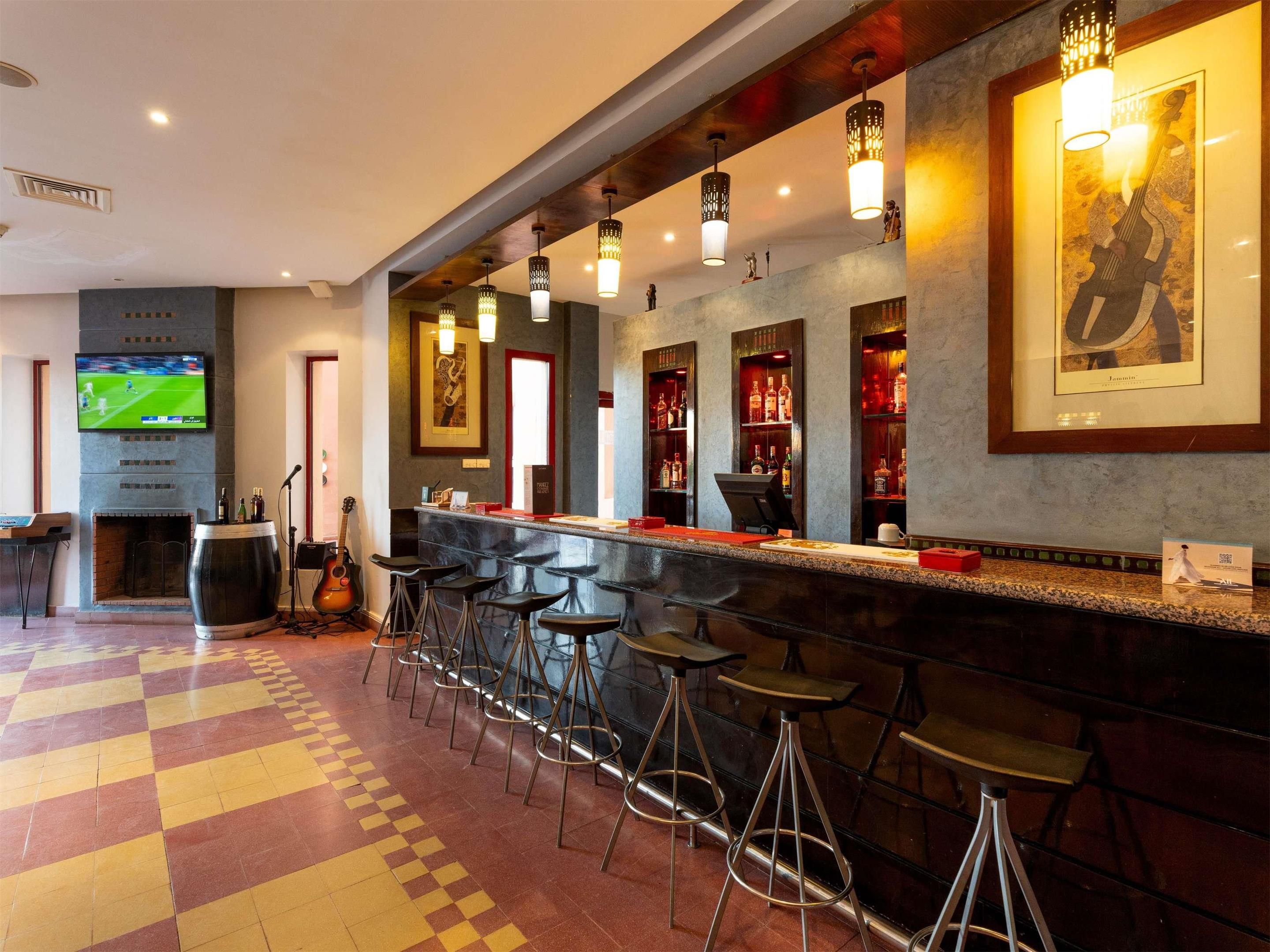 Bar