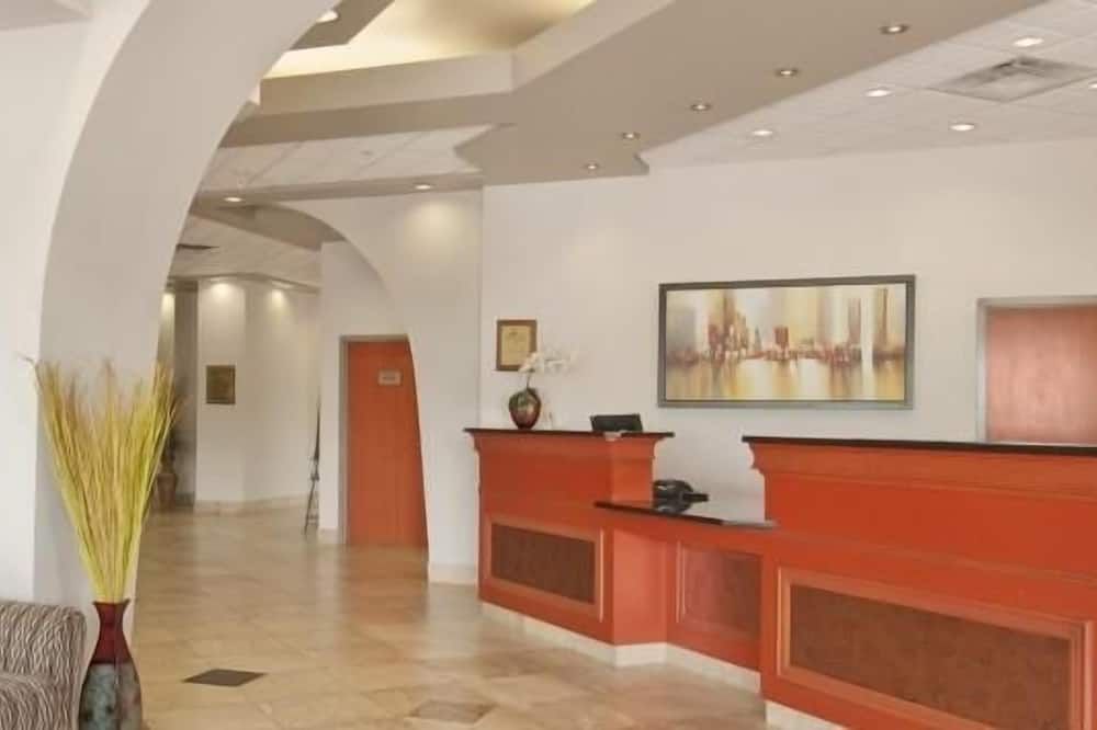 Receptionist