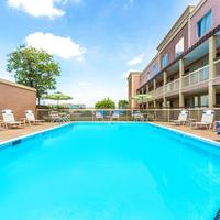 Days Inn by Wyndham Florence Cincinnati Area