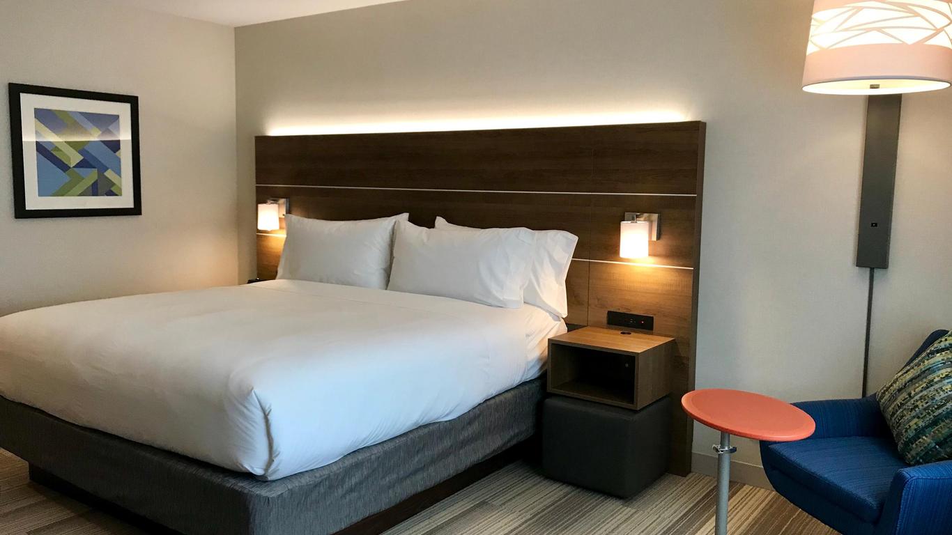 Holiday Inn Express Hotel & Suites Pasadena-Colorado Boulevard, An IHG Hotel