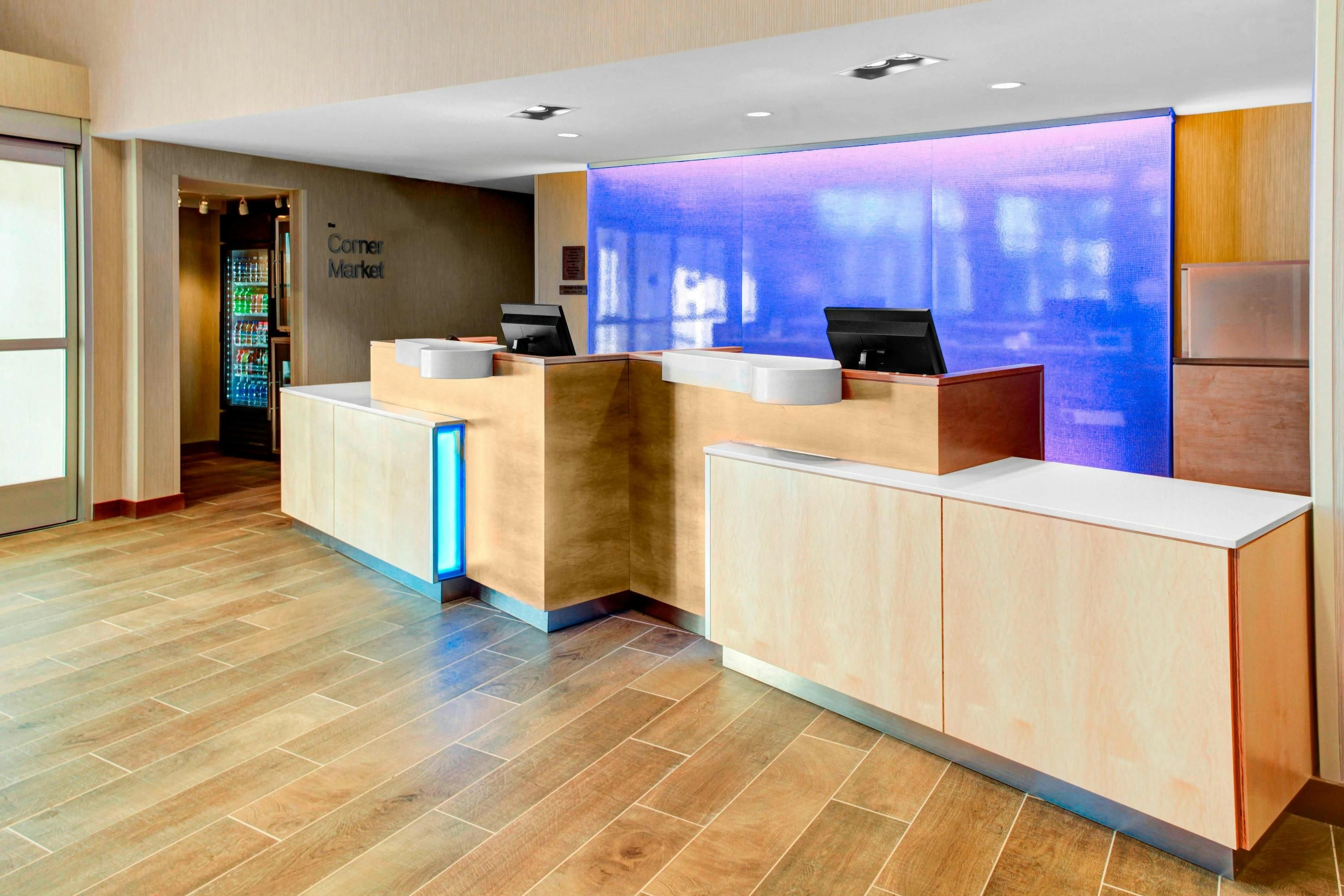 Receptionist