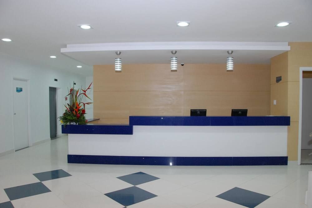 Receptionist