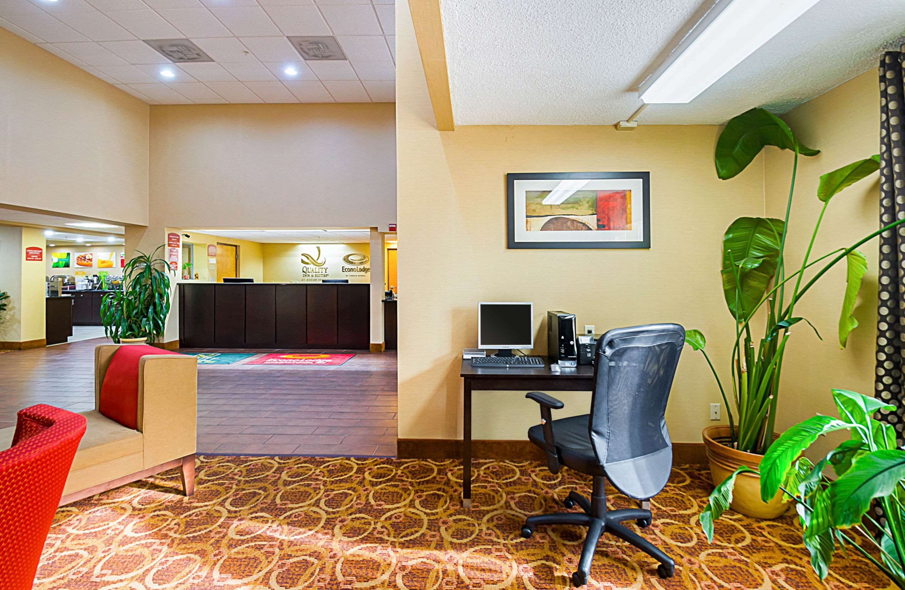 Receptionist