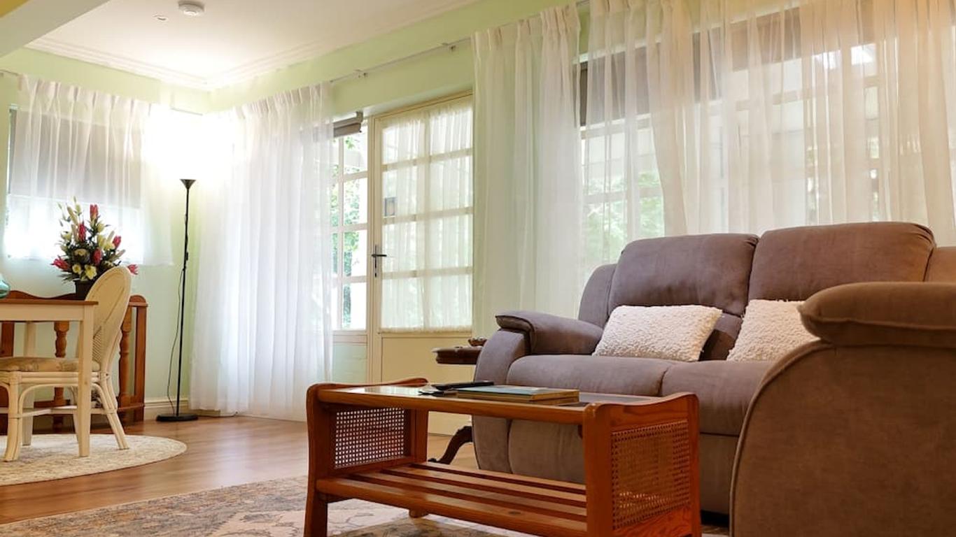 Curtis Falls Mountain Spa Retreat