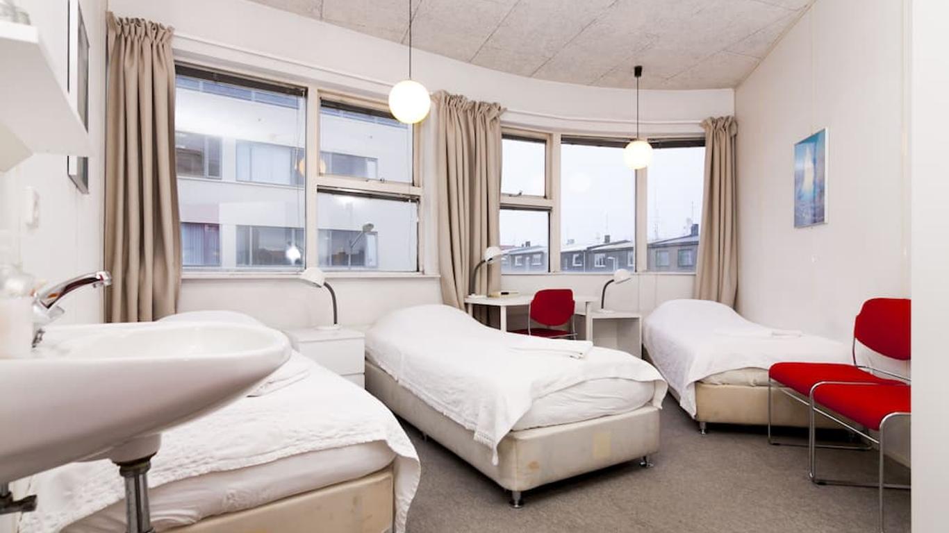 101 Guesthouse Hotel