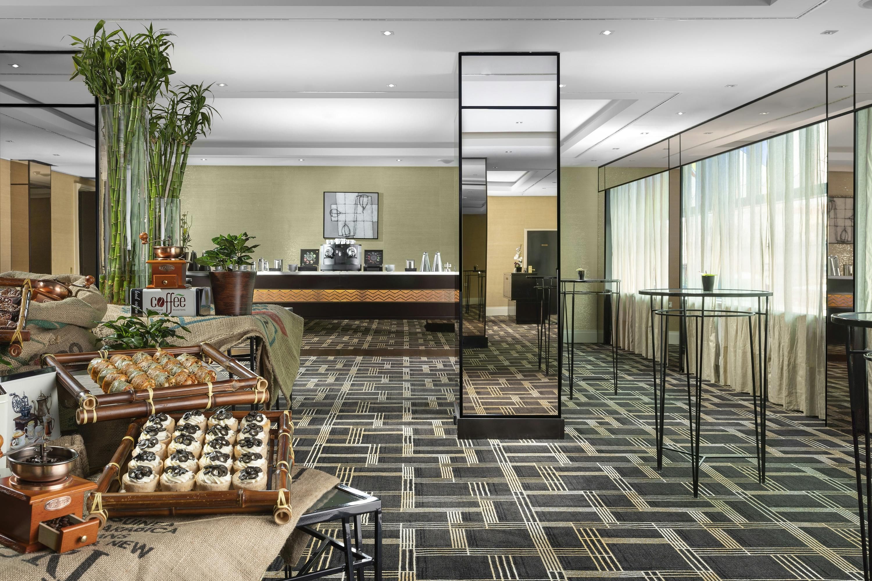 Receptionist