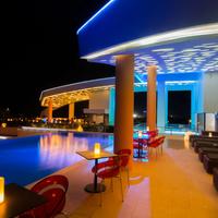Sun & Moon, Urban Hotel