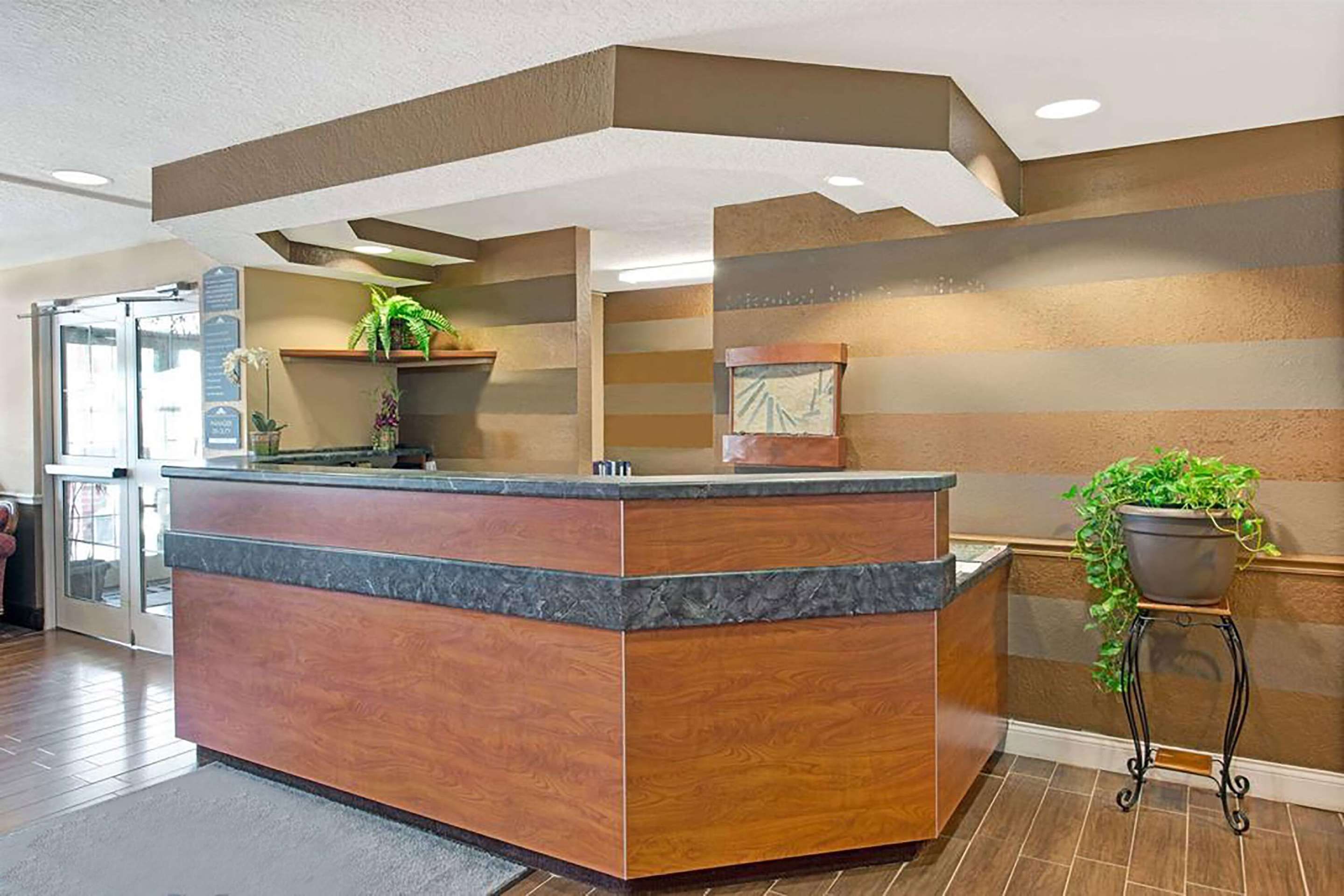 Receptionist