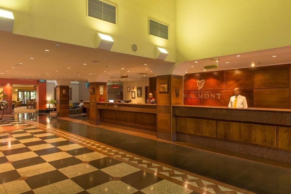 Receptionist