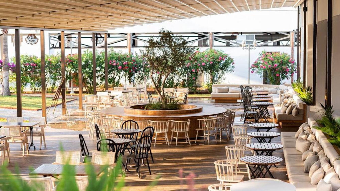 Laur Hotels Experience & Elegance