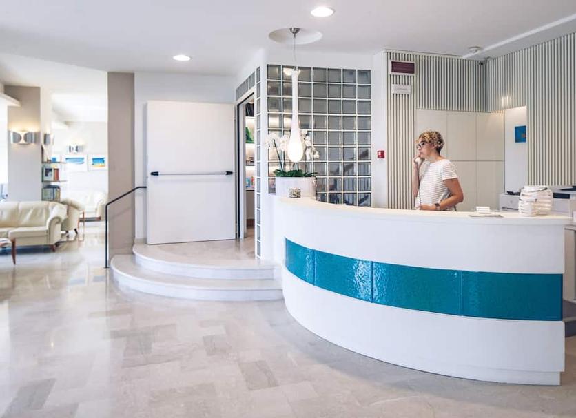 Receptionist Billede