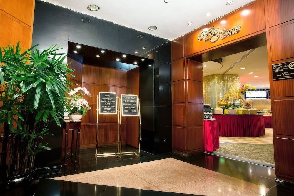 Receptionist