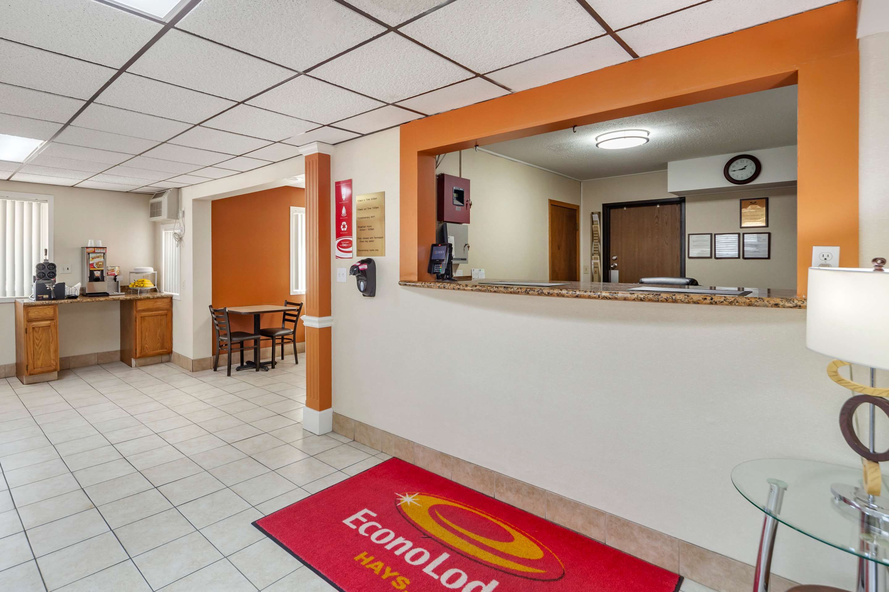 Receptionist