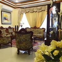 The Executive Villa Inn & Suites