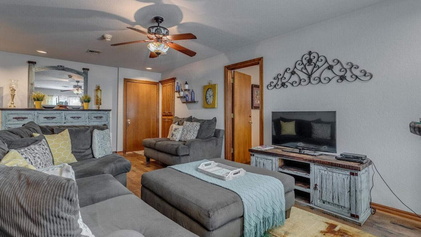 The Whispering Pines Inn