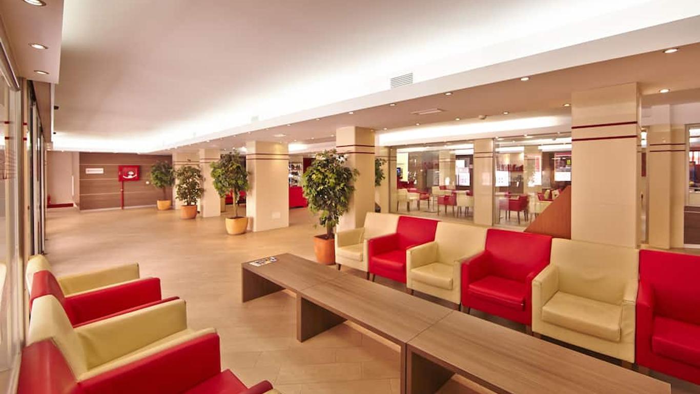 Caribbean Bay Hotel