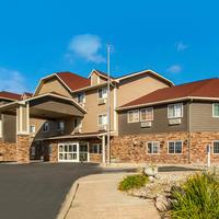 Red Roof Inn & Suites Omaha - Council Bluffs