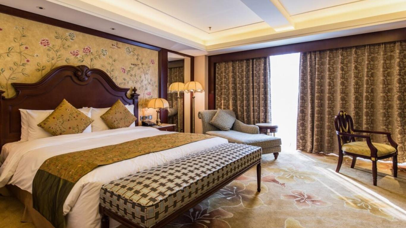 Wangfujing Royal Phoenix Hotel