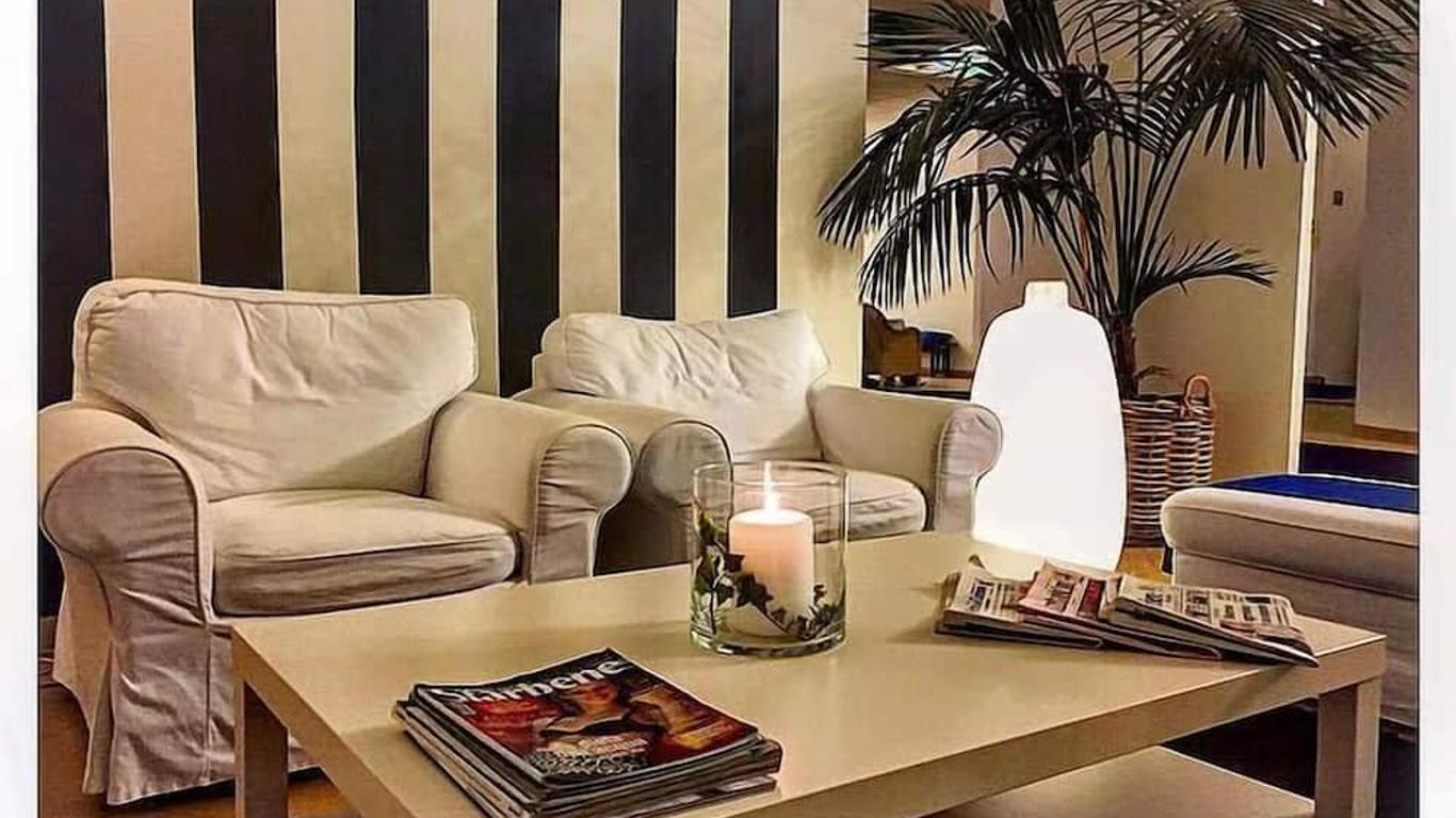 Hotel Caravelle