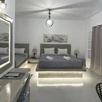Zoumis Residence