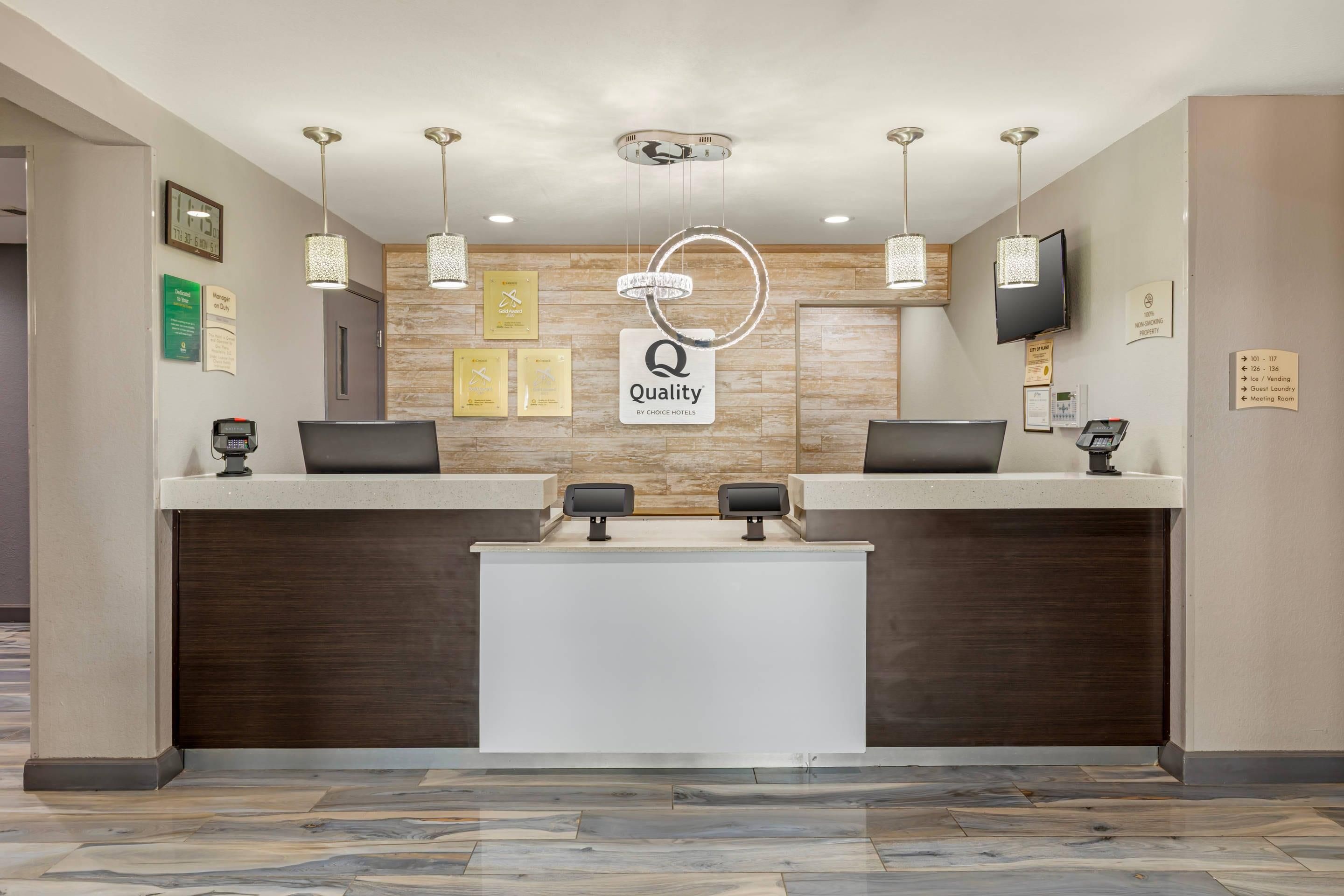Receptionist