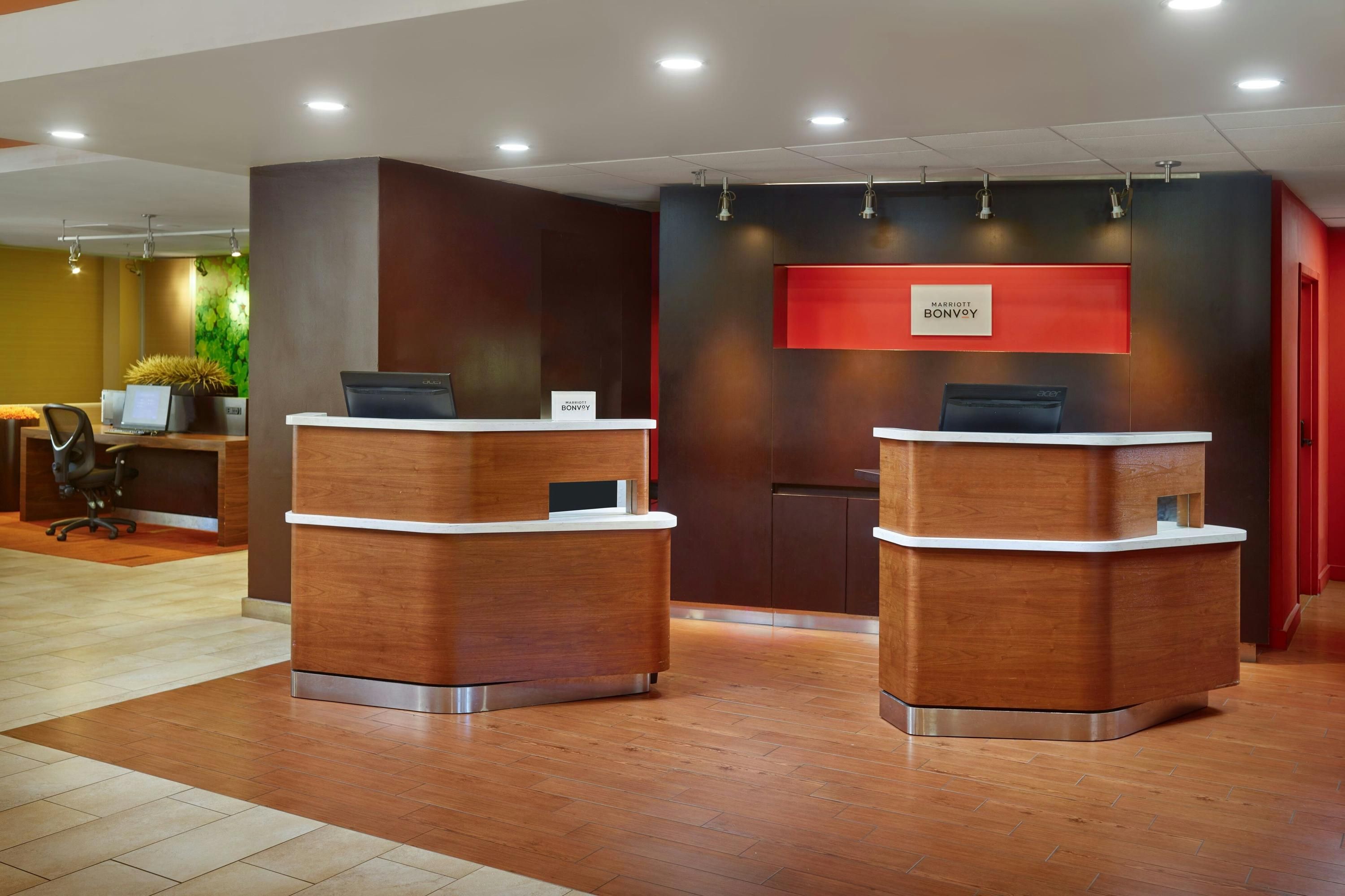Receptionist