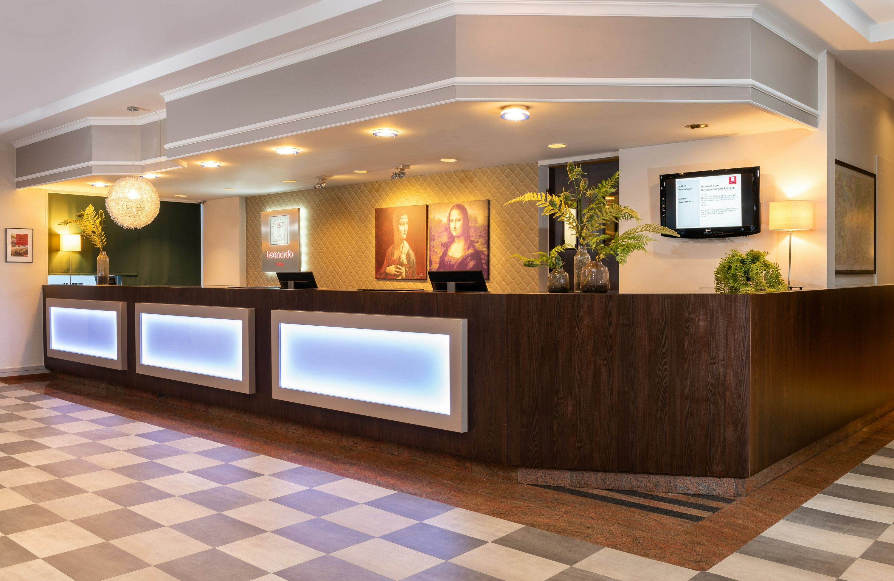 Receptionist