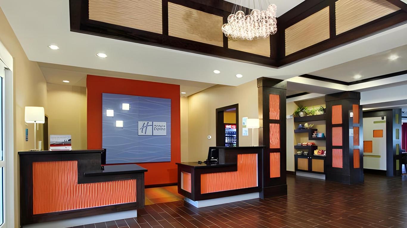 Holiday Inn Express & Suites Houston East - Baytown By IHG