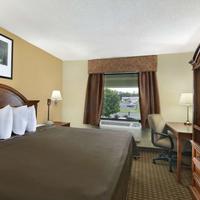 Howard Johnson by Wyndham Allentown Dorney Hotel & Suites