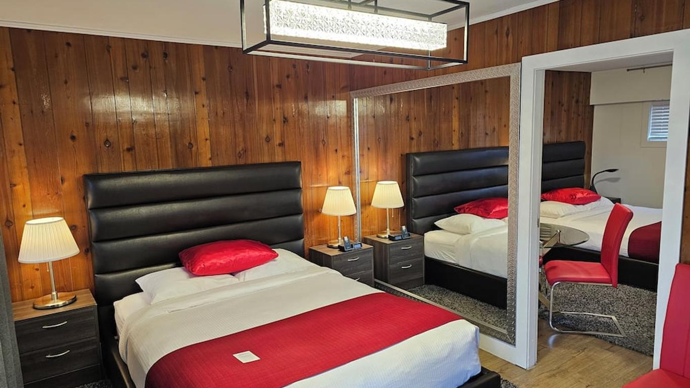 Lucky Strike Motel