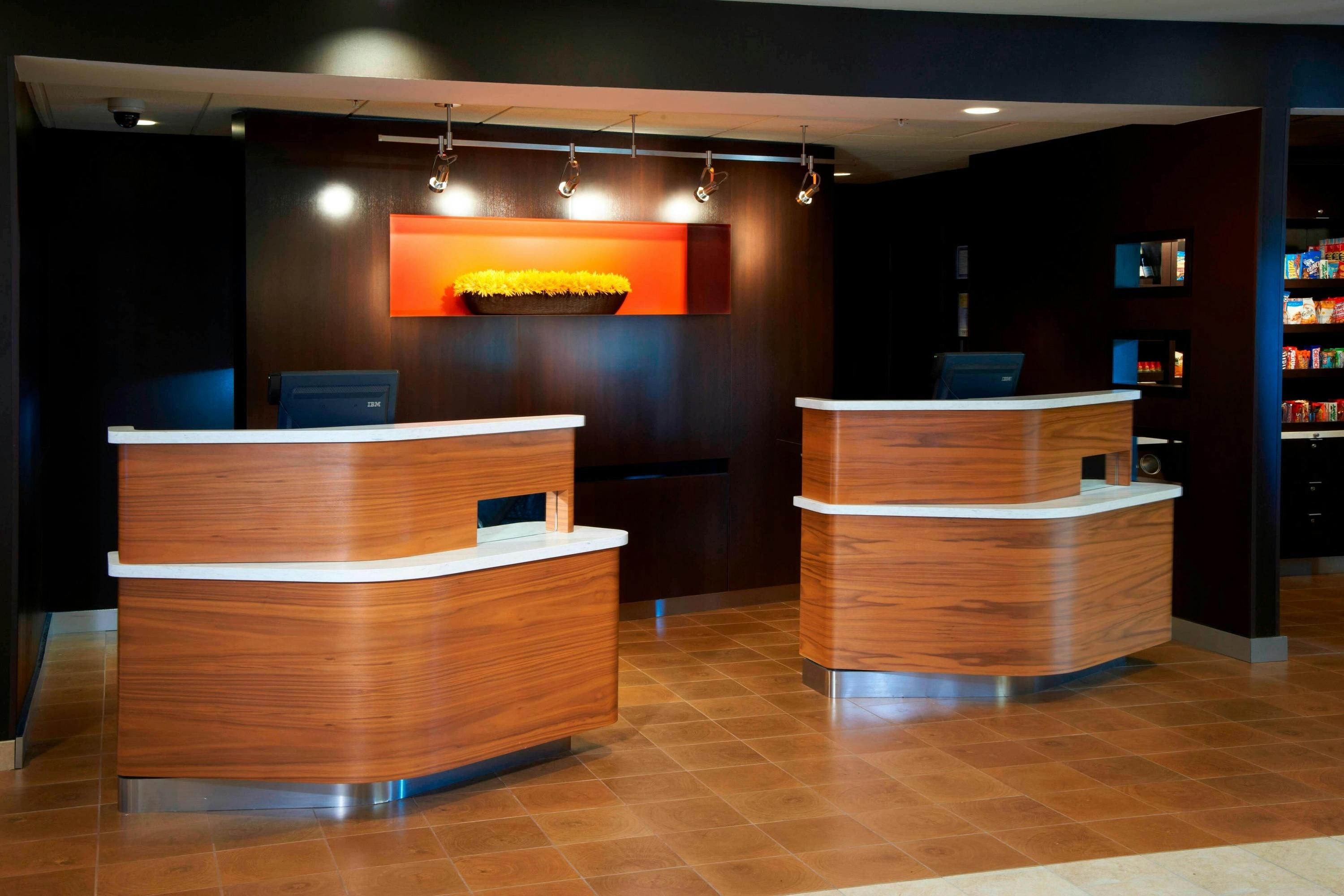 Receptionist