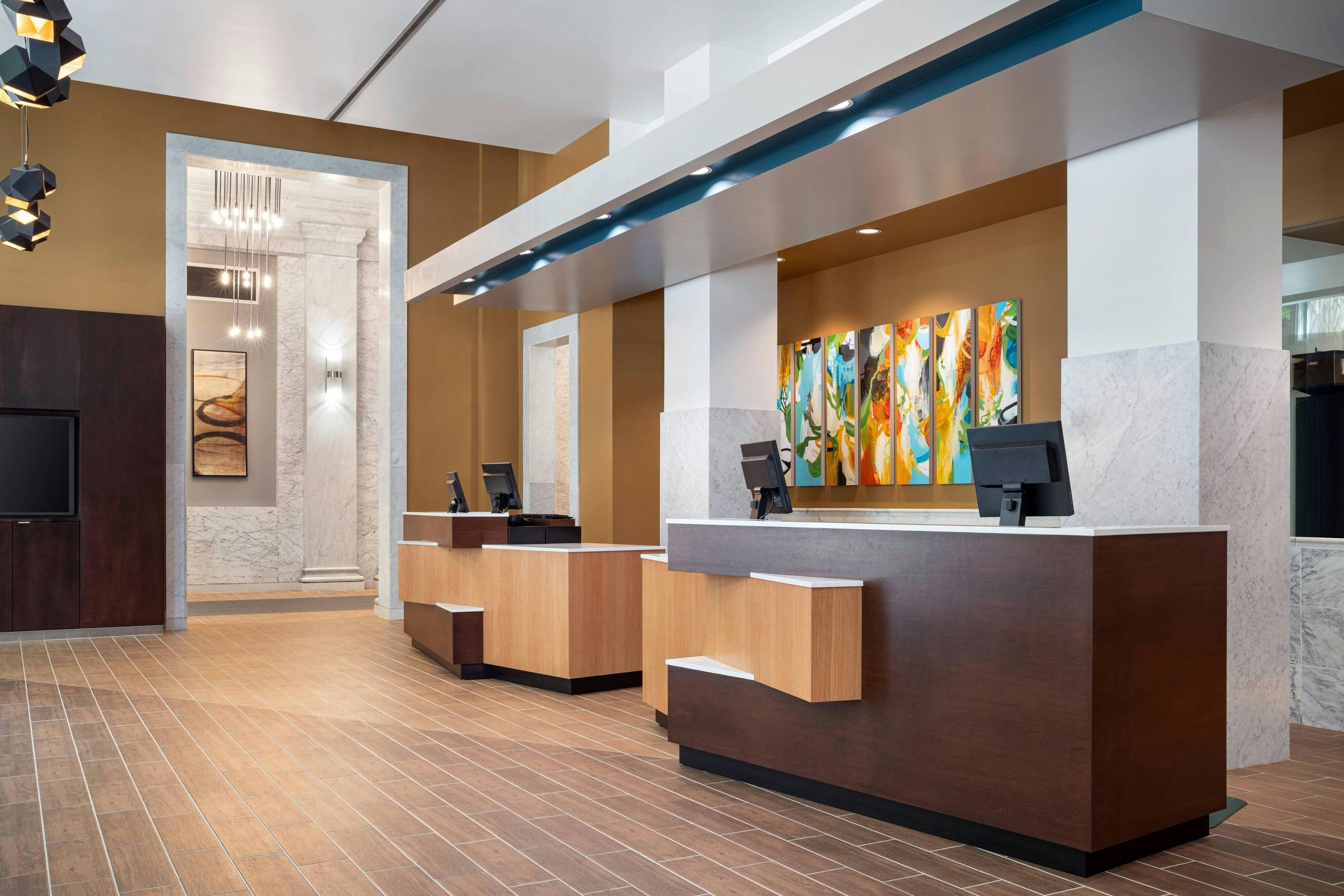 Receptionist