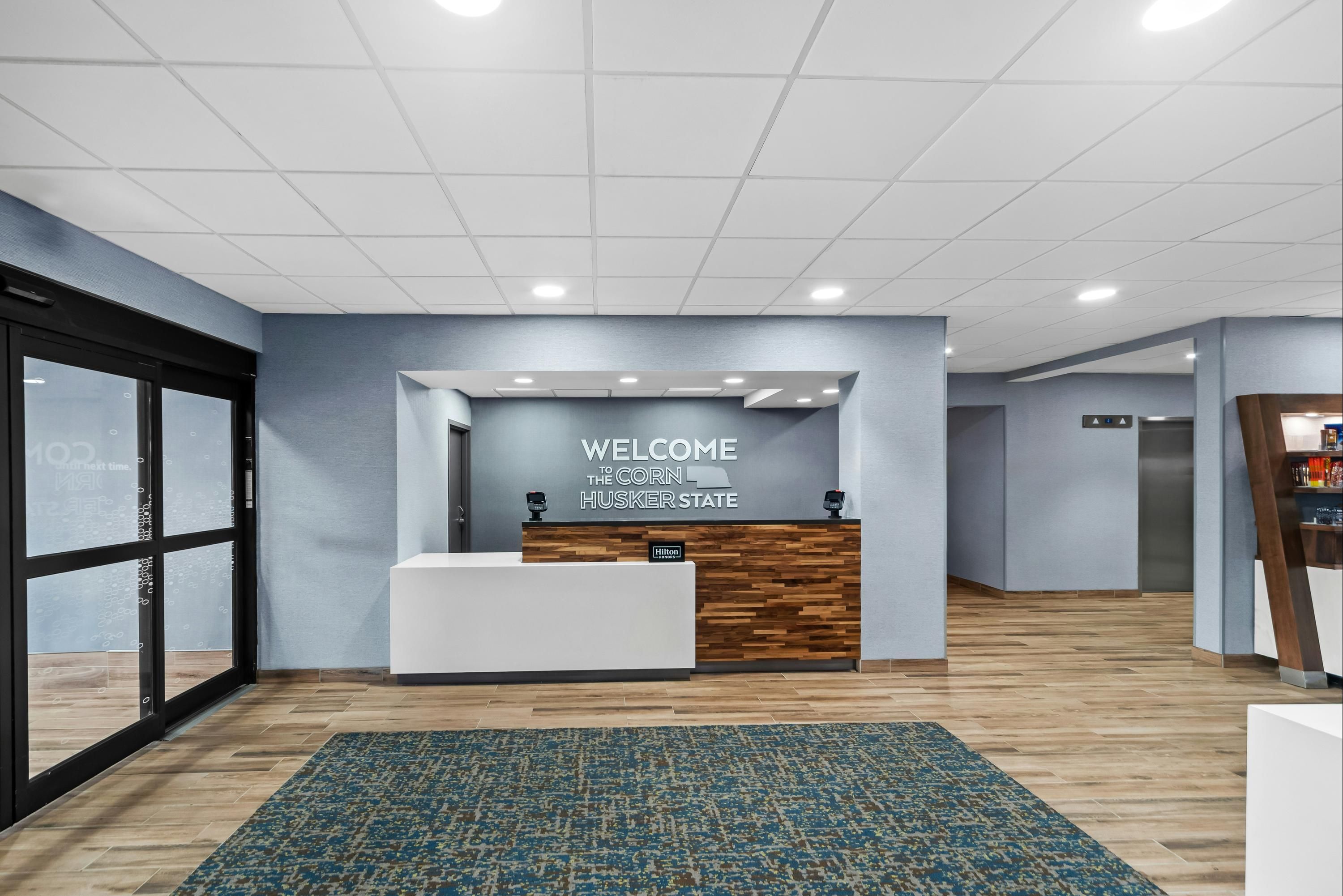 Receptionist