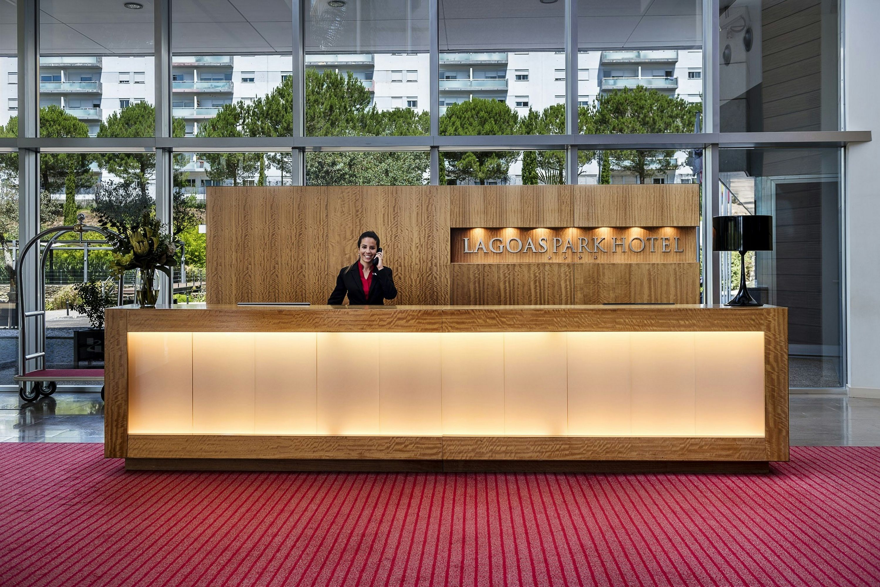 Receptionist