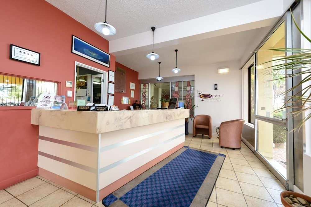 Receptionist
