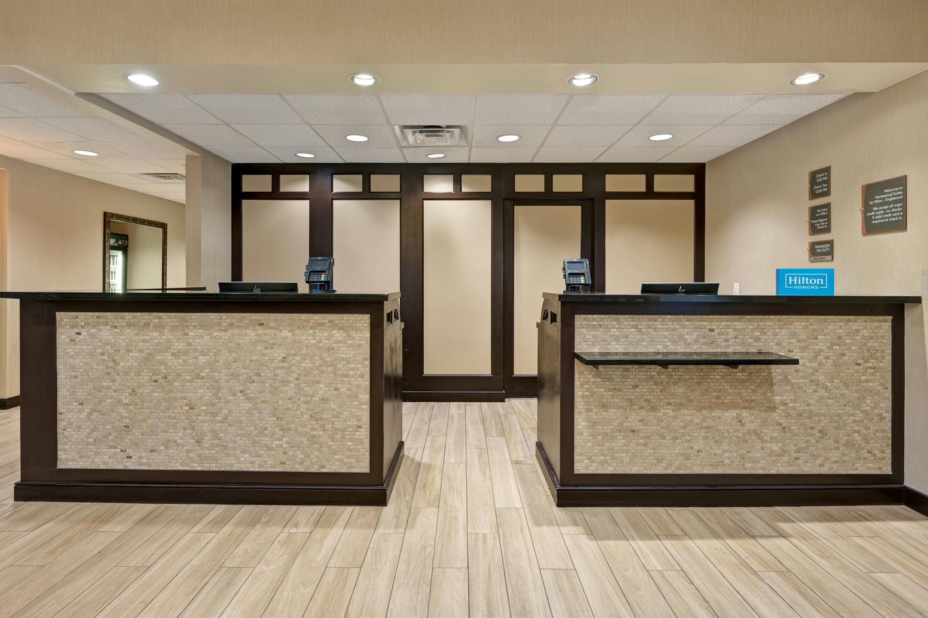 Receptionist
