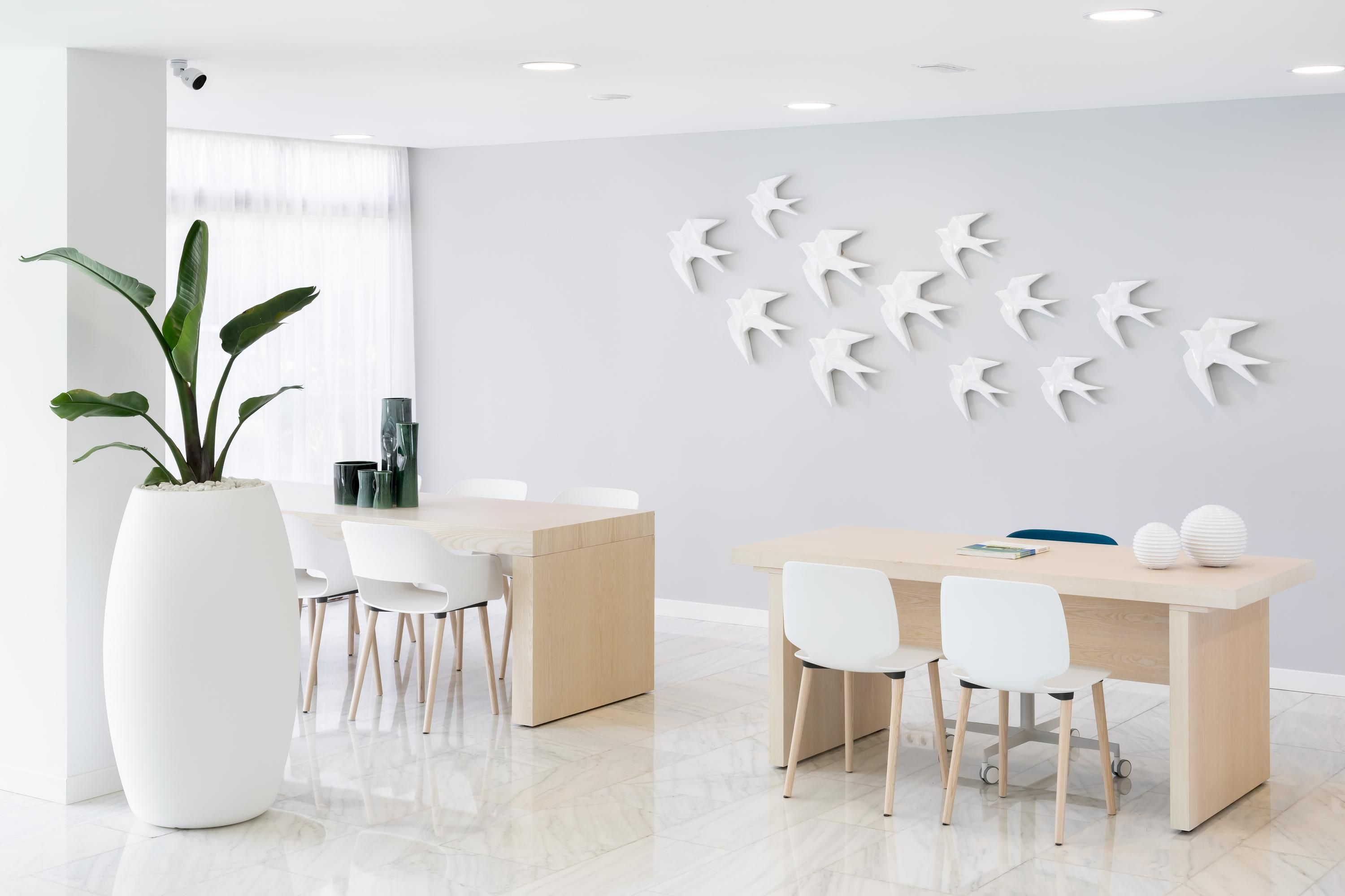 Receptionist
