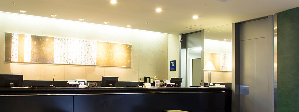 Receptionist